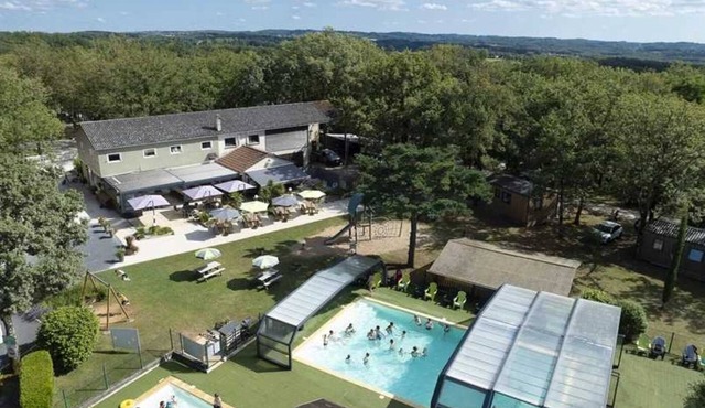 ZEcamping 4 étoiles parc aquatique mobil-home TV LV BBQ 32m2