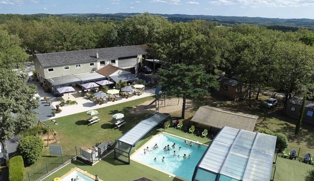ZEcamping 4* piscine couverte pet friendly locatif TV BBQ 29m2 4 pers
