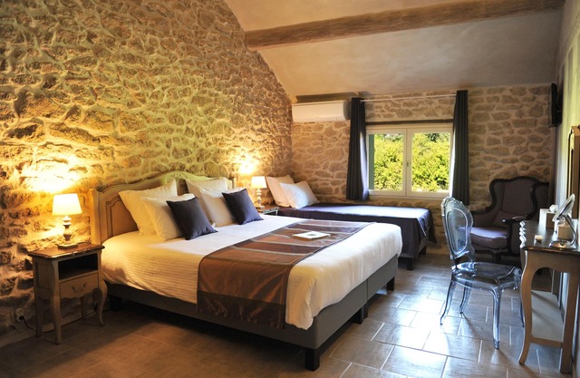 Provence The Heart Of Vines 