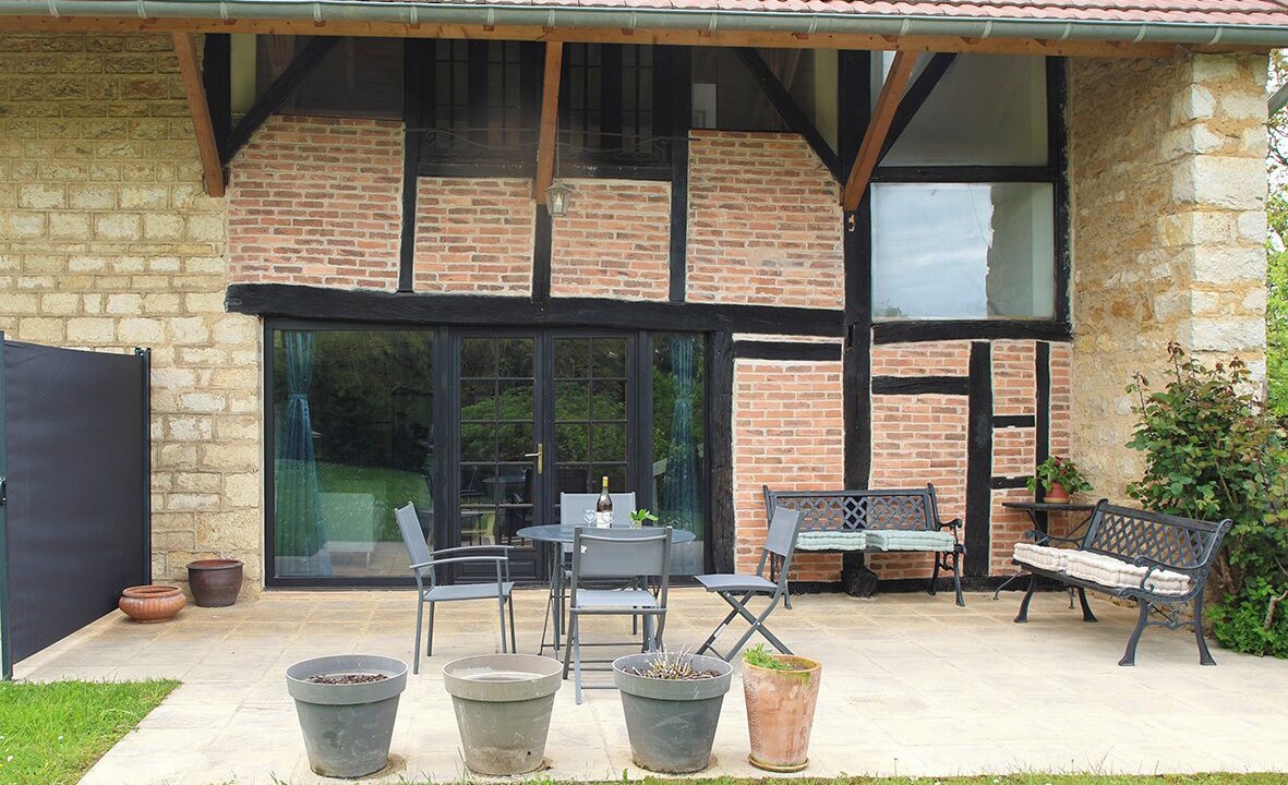 Les Deux-Fays House | Maison de Campagne Avec Piscine