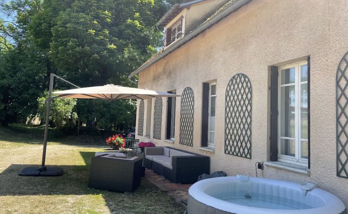 Coulanges-sur-Yonne House | Grande Propriété Avec Piscine sur Parc de Deux Hectares