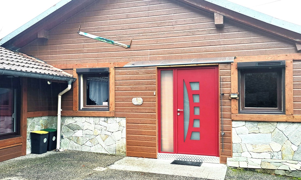 Travexin Ski Chalet | The Chalet des Côtes in the heart of nature.