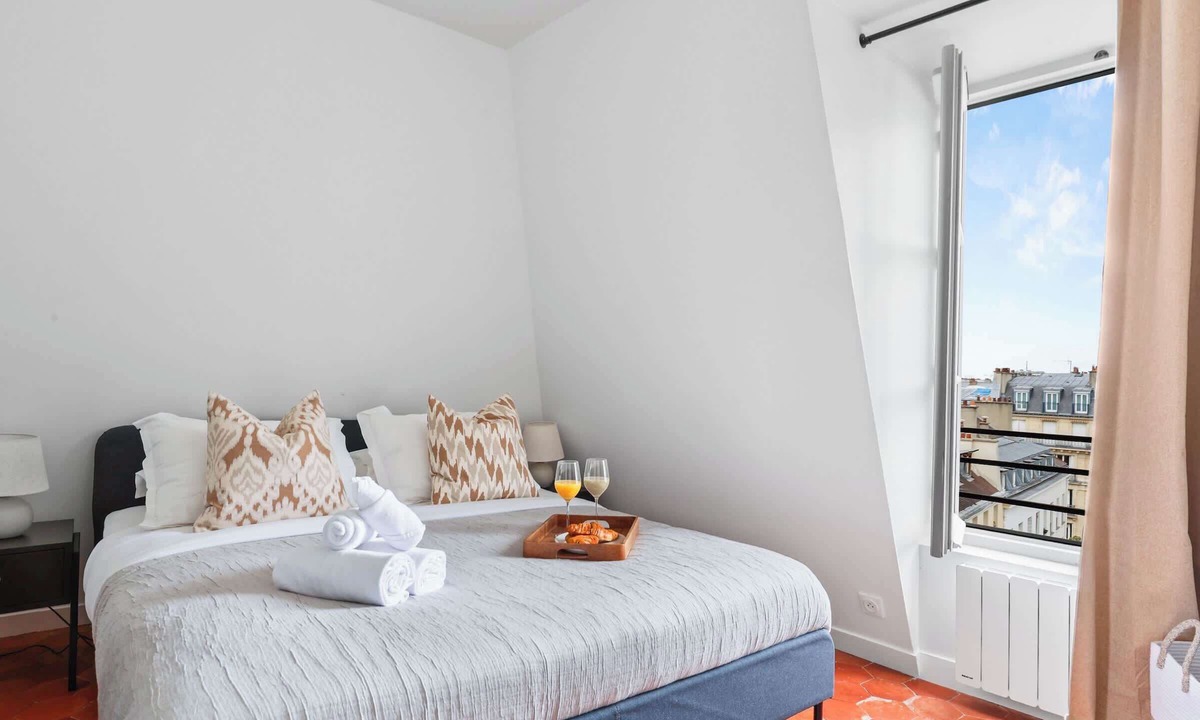 Saint-Gervais Apartment | Stylish 1BR in the Marais - Rue des Archives