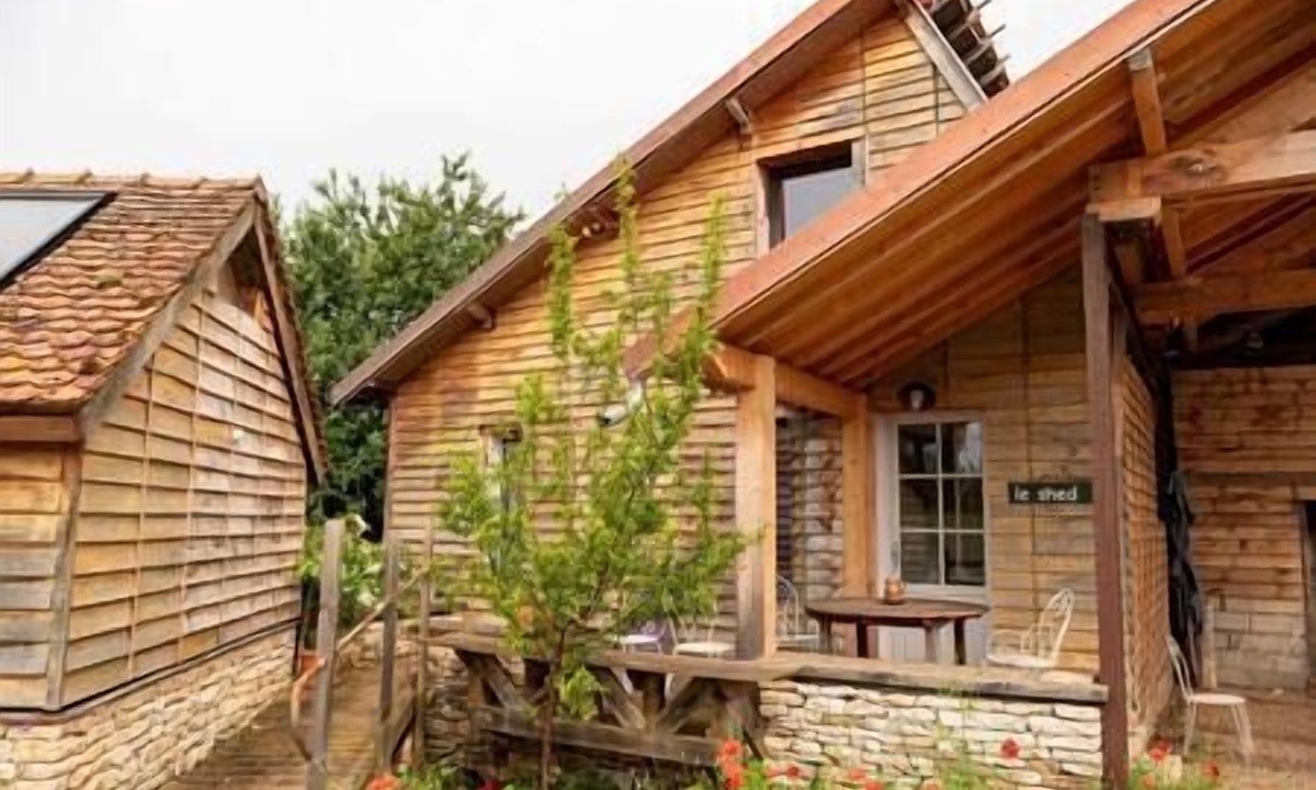 Val Marnaysien House | Nature stay in Banne: le Shed