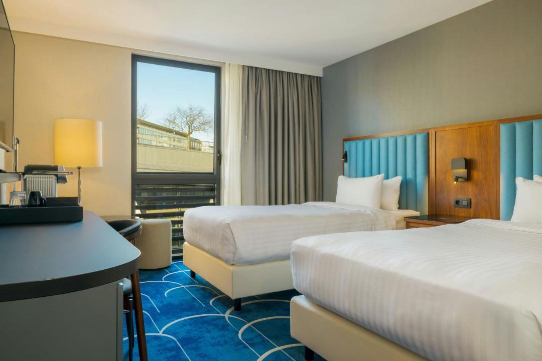 Arcueil Hotel | Courtyard by Marriott Paris Arcueil