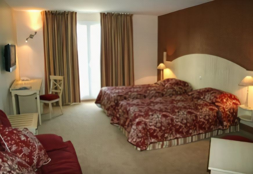Photo of Bedroom in Albon