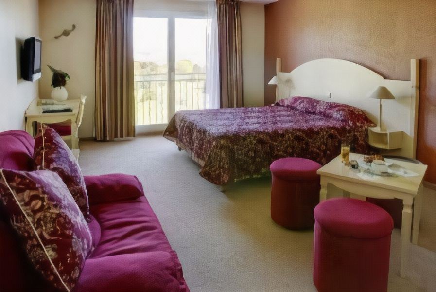 Photo of Bedroom in Albon