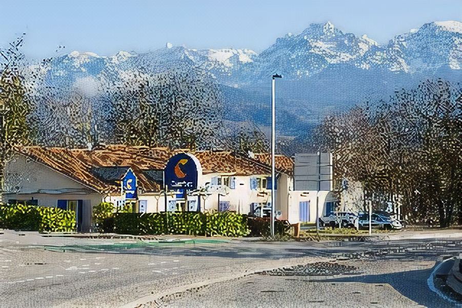 Photo of Buildings in Meylan