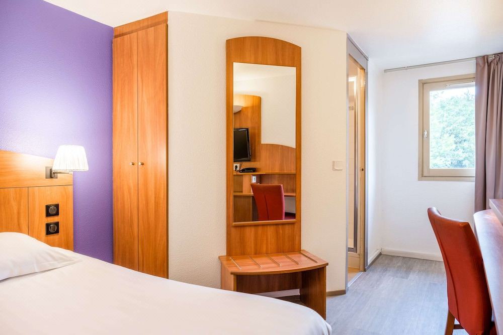 Photo of Bedroom in Meylan