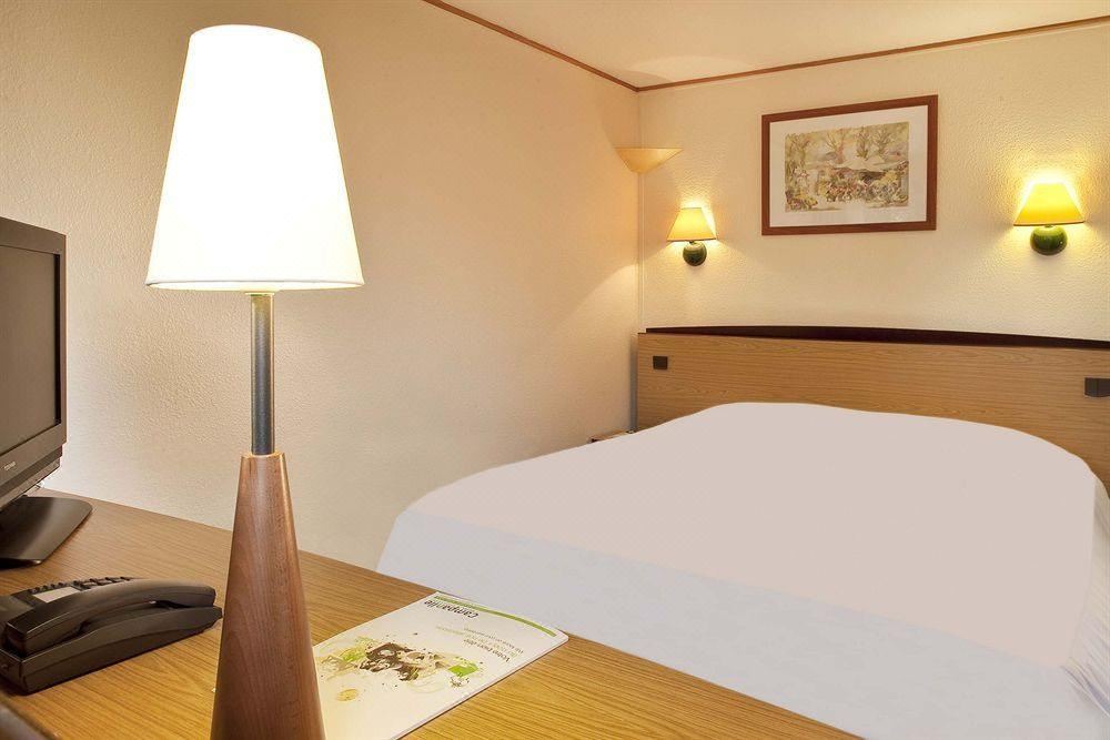 Photo of Bedroom in Villejust