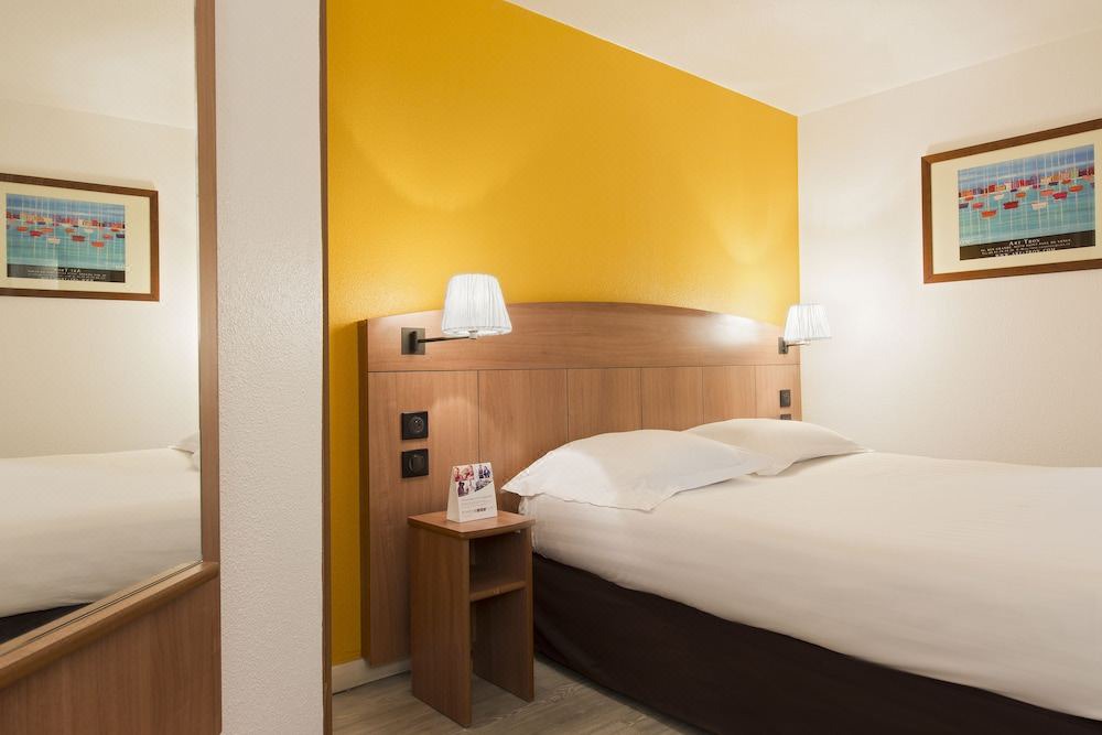 Photo of Bedroom in Meylan