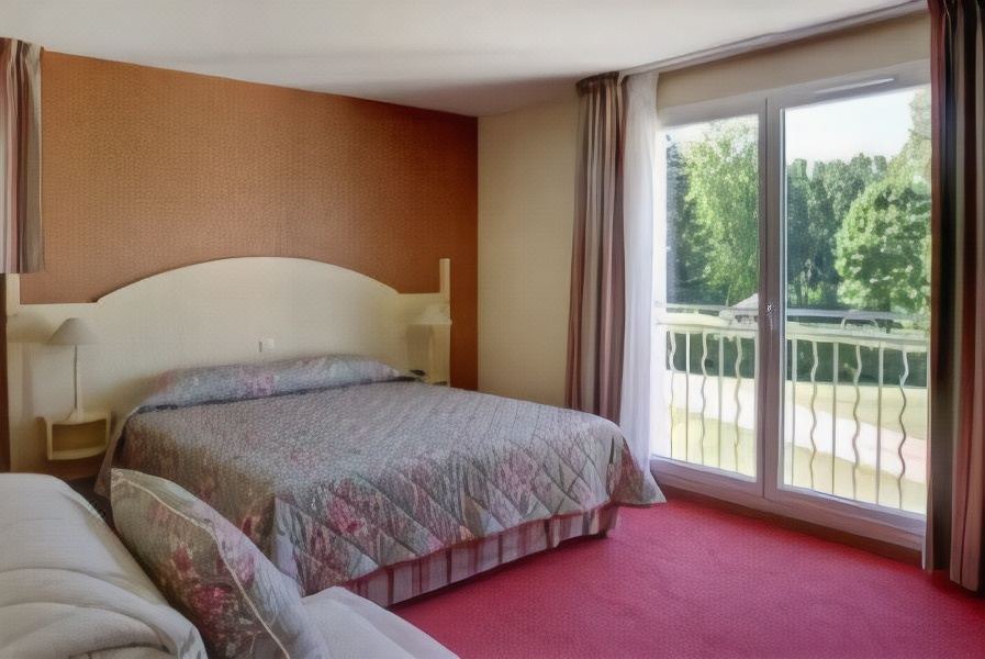 Photo of Bedroom in Albon