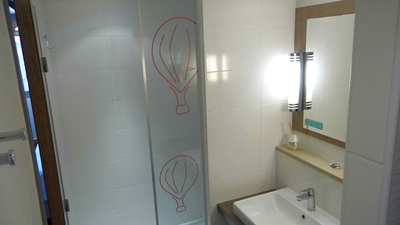 Photo of Bathroom in Chanas