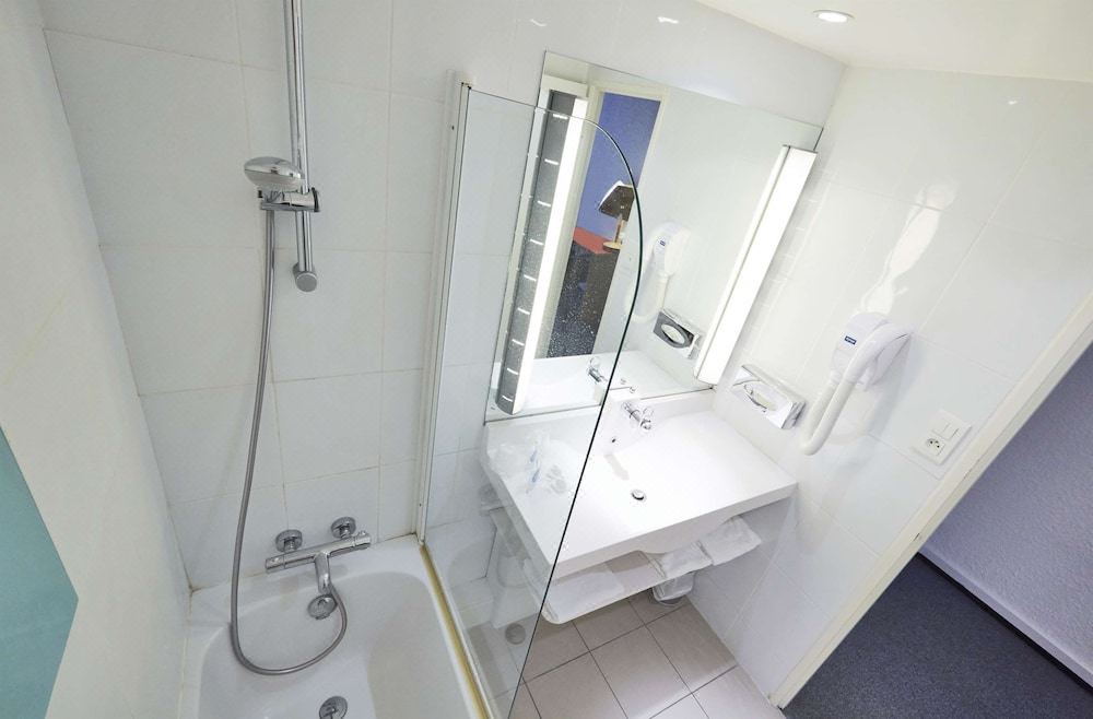 Photo of Bathroom in Montchanin