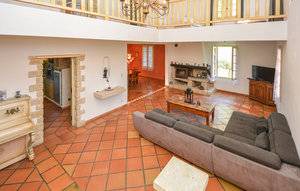 Photo of Livingroom in Saint-Pierre-de-Vassols