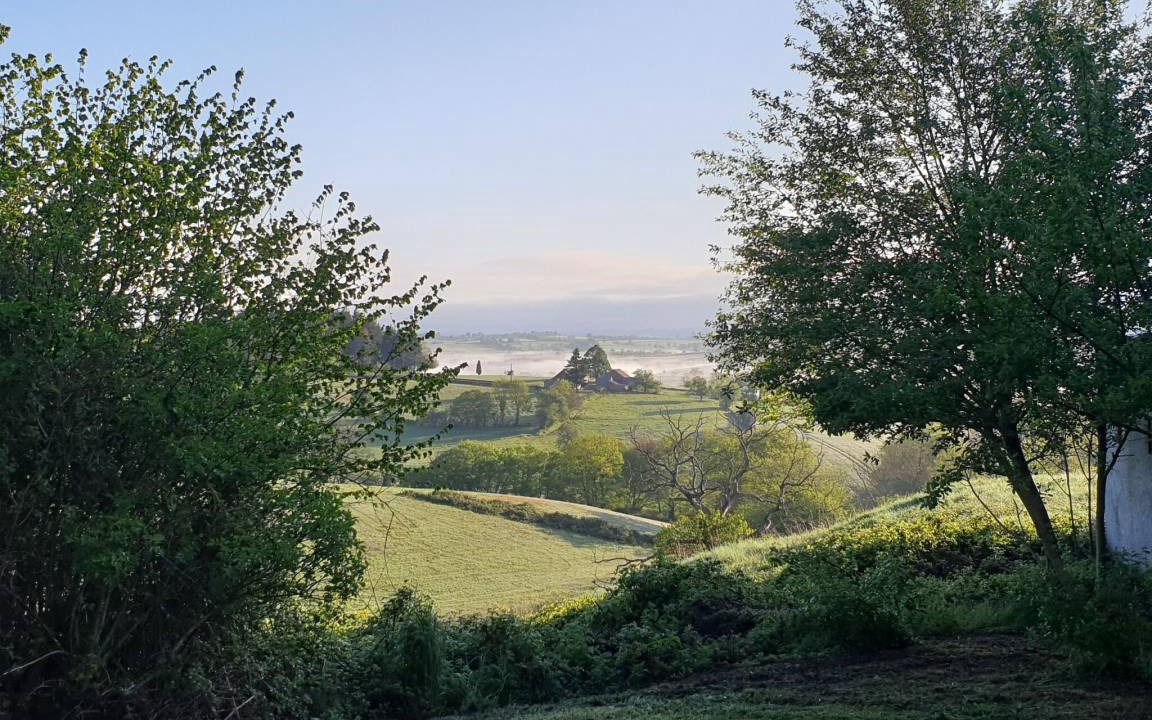 Photo of Outdoor in Grury