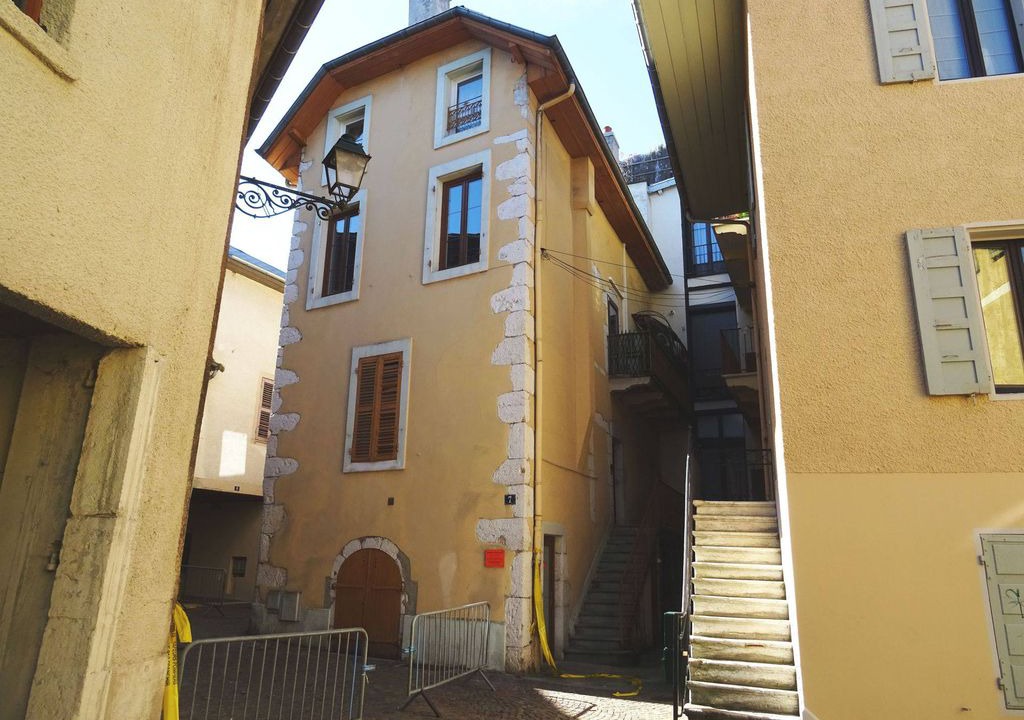 Photo of Buildings in Aix-les-Bains City Center