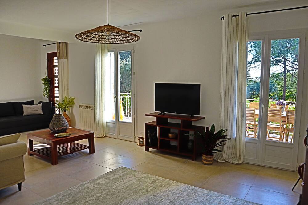 Photo of Bedroom in Beaumes-de-Venise