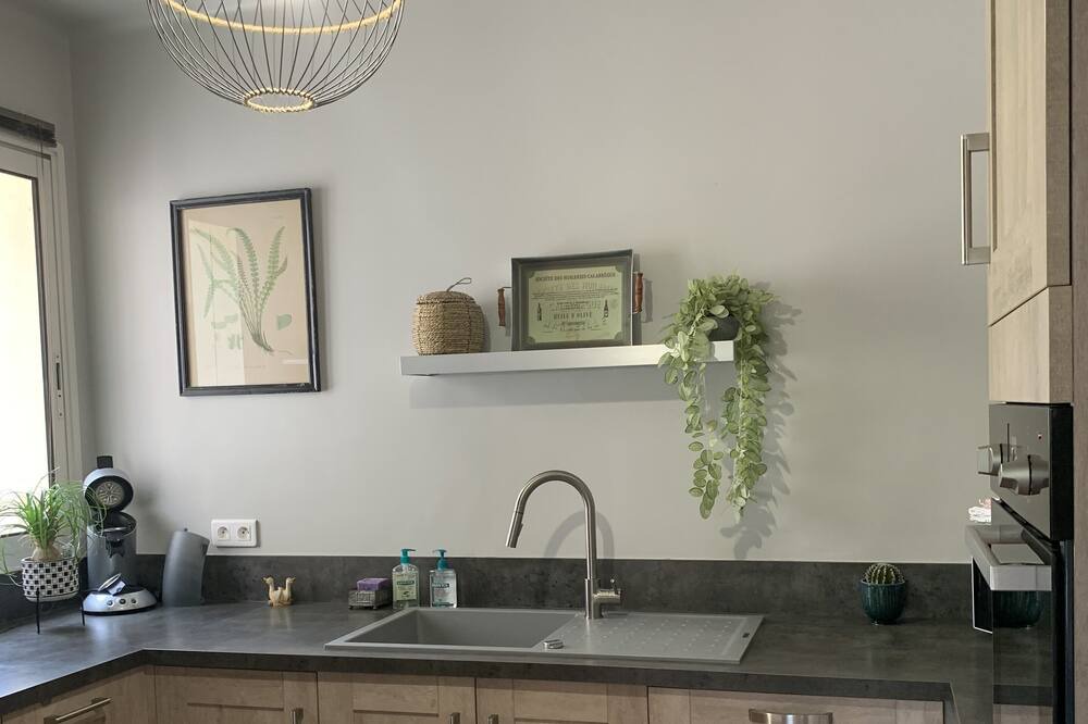 Photo of Kitchen in Beaumes-de-Venise