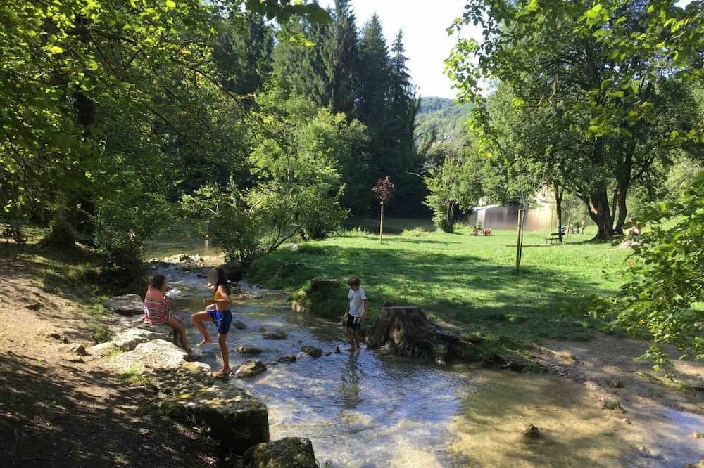 Photo of Outdoor in Mouthier-Haute-Pierre