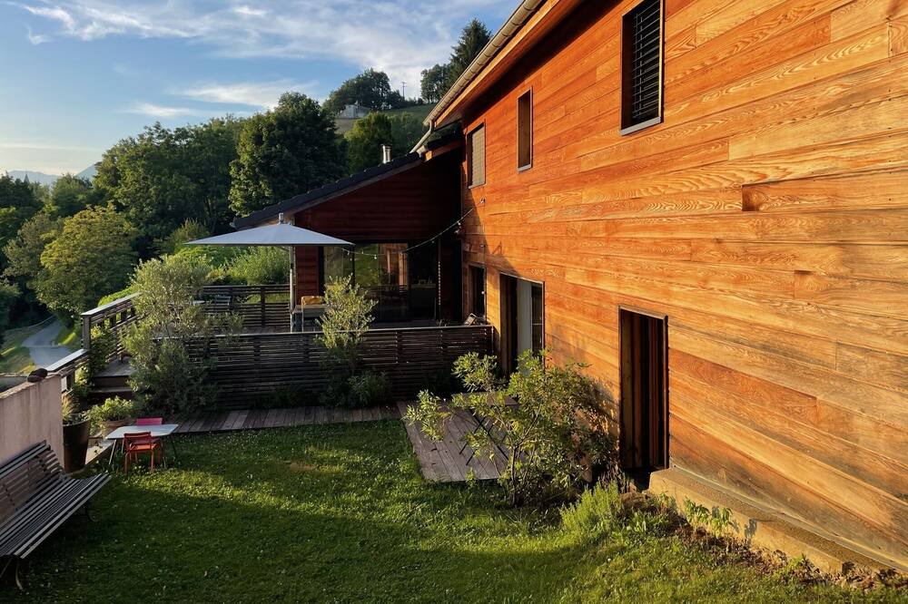 Photo of Outdoor in Venon