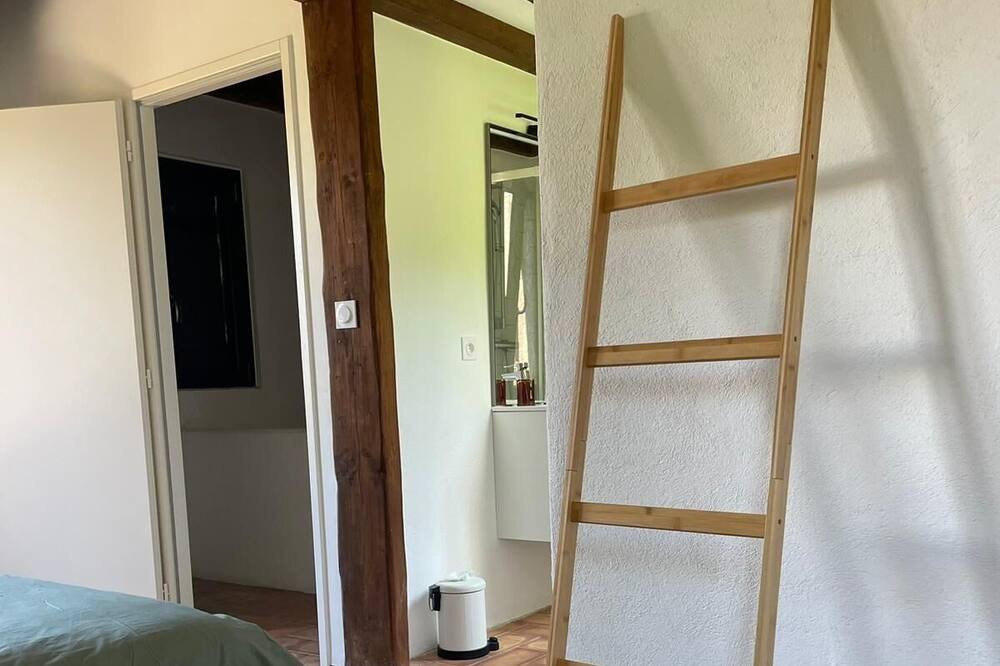 Photo of Bedroom in Valaurie