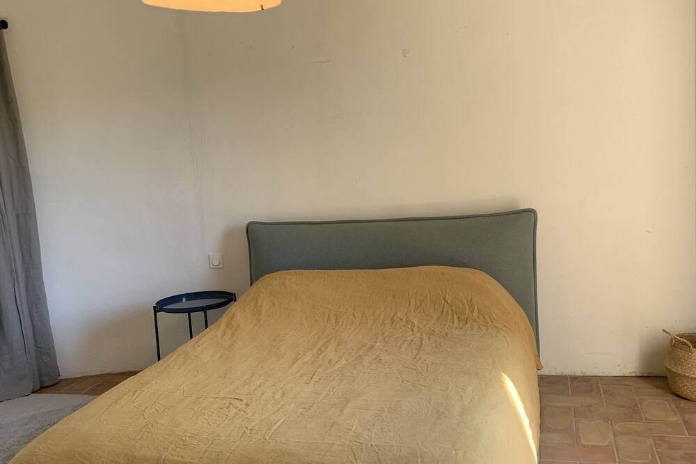 Photo of Bedroom in Valaurie