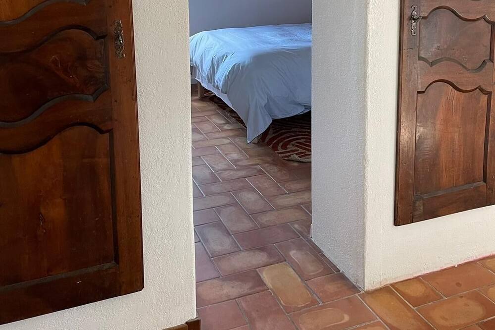Photo of Bedroom in Valaurie
