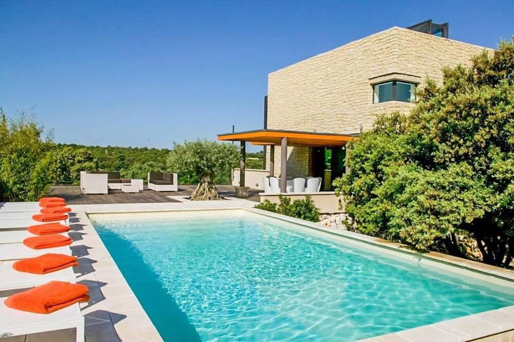 Photo of Outdoor in Venasque