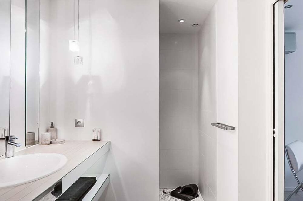 Photo of Bathroom in Venasque