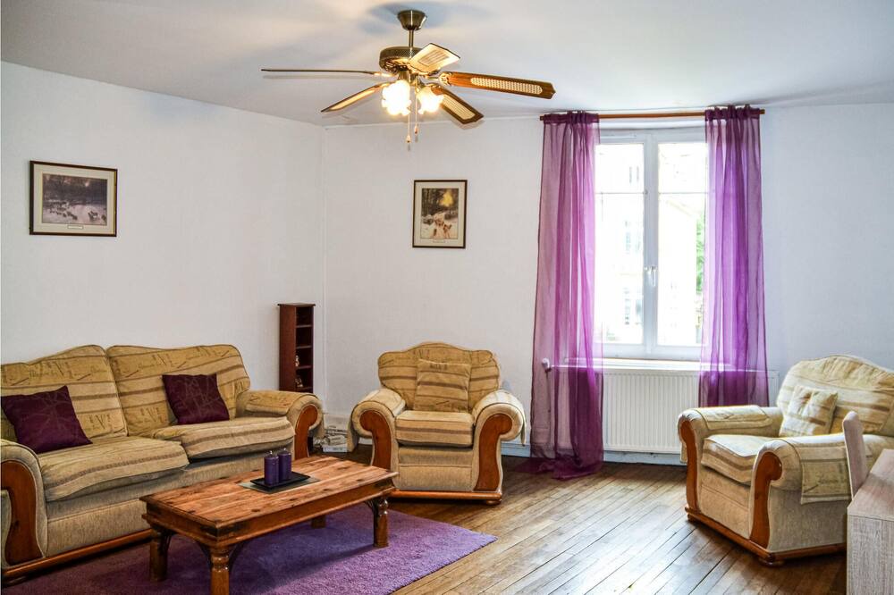 Photo of Bedroom in Plombieres-les-Bains