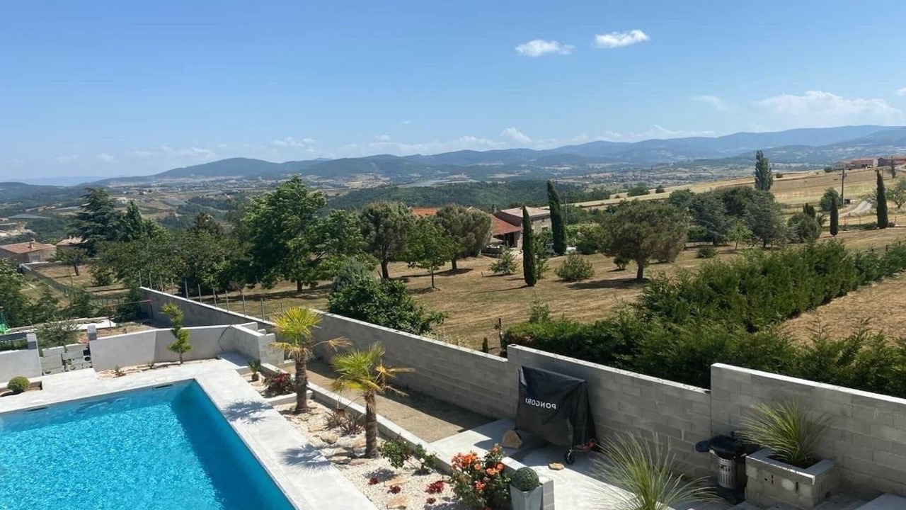 Photo of Outdoor in Saint-Barthelemy-le-Plain