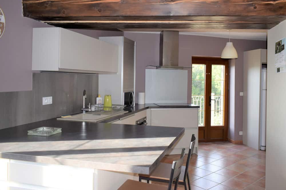 Photo of Kitchen in Saint-Julien