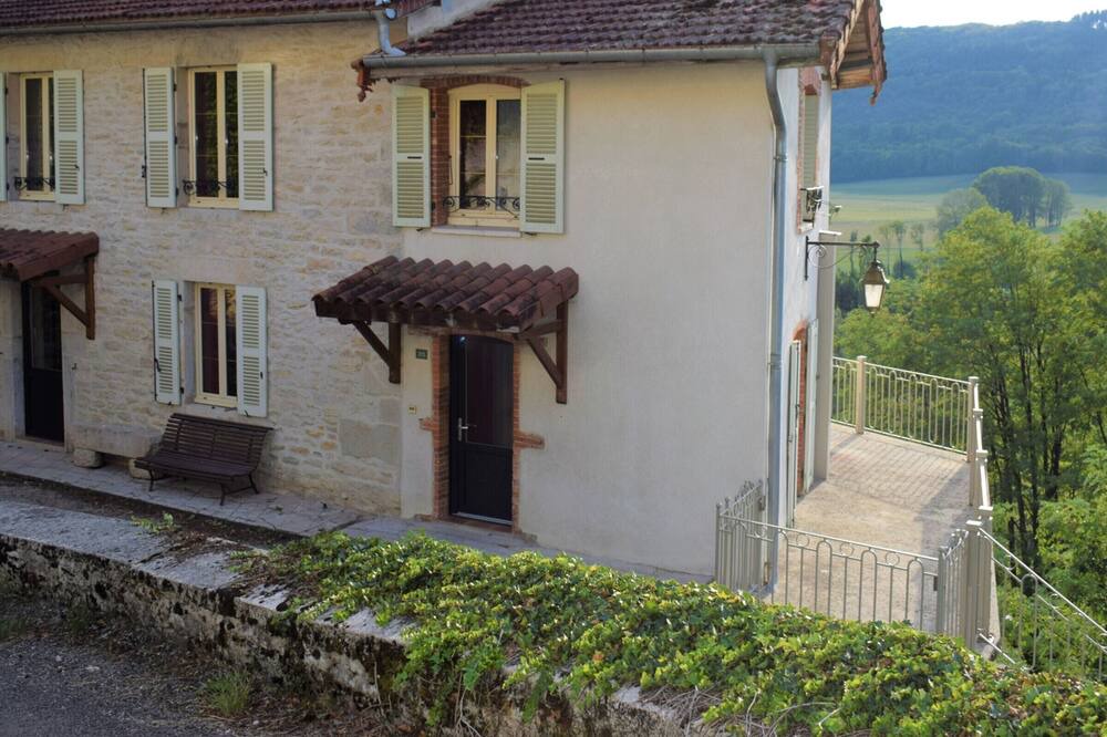 Photo of Outdoor in Saint-Julien