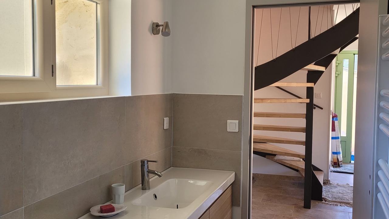 Photo of Kitchen in Sainte-Cecile-les-Vignes