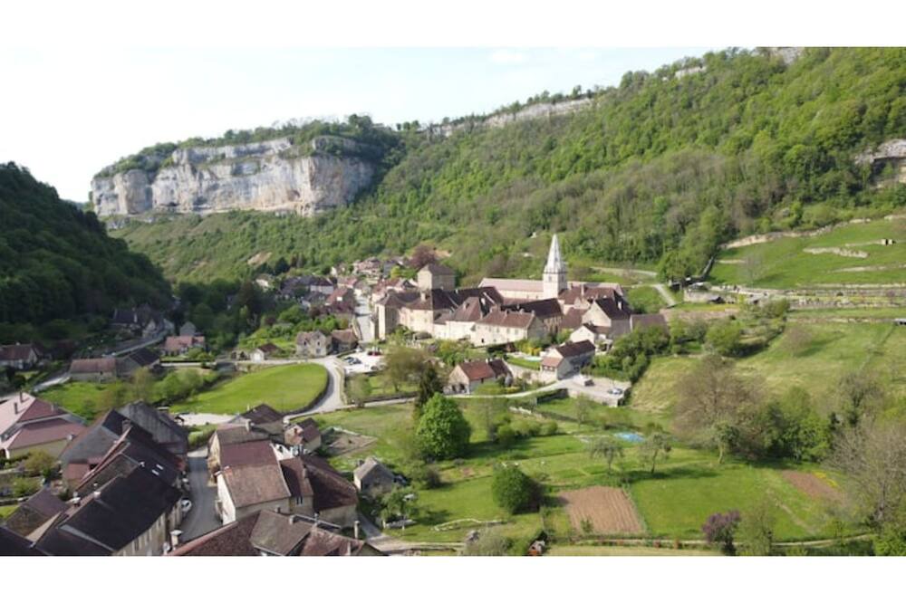 Photo of Outdoor in Augisey