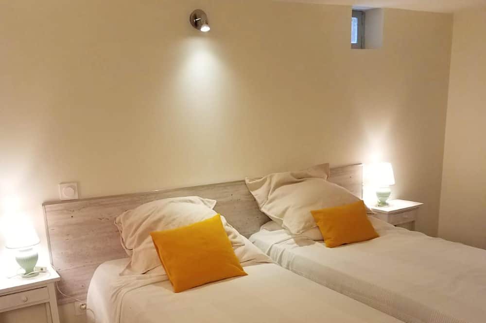 Photo of Bedroom in Montricoux
