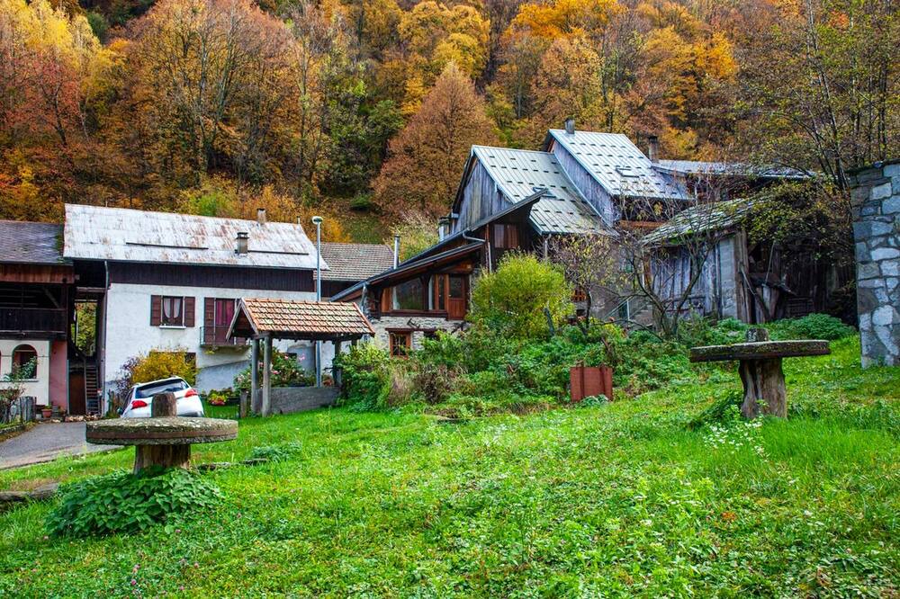 Photo of Outdoor in Cevins