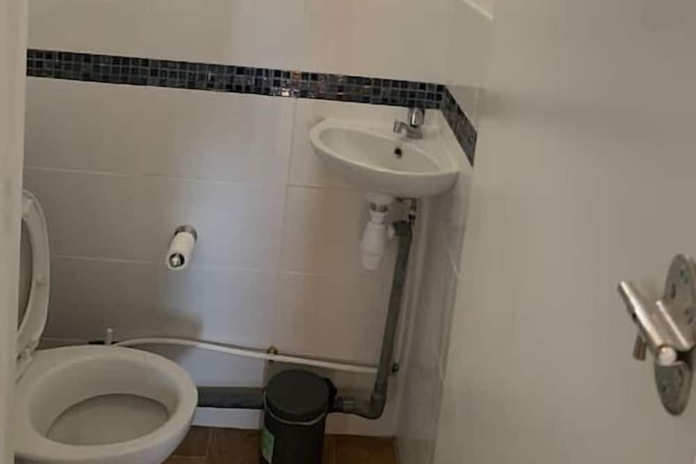 Photo of Bathroom in Vigneux-sur-Seine