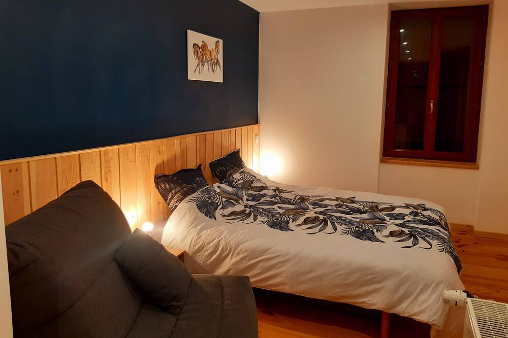 Photo of Bedroom in Aspres-sur-Buech