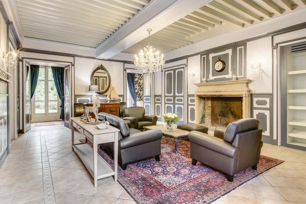 Photo of Livingroom in Vescours