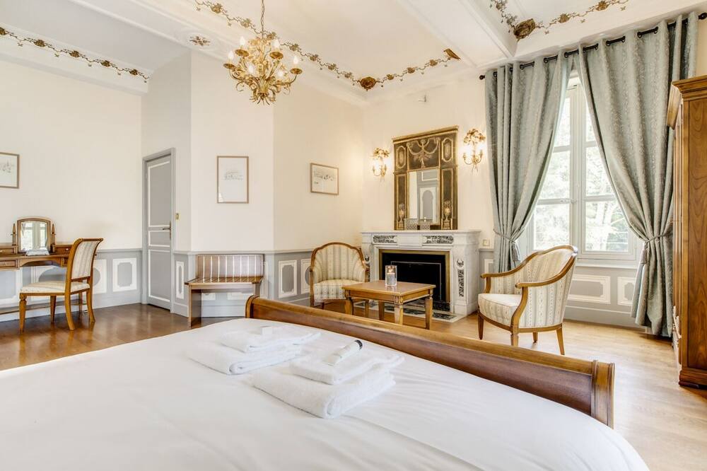 Photo of Bedroom in Vescours