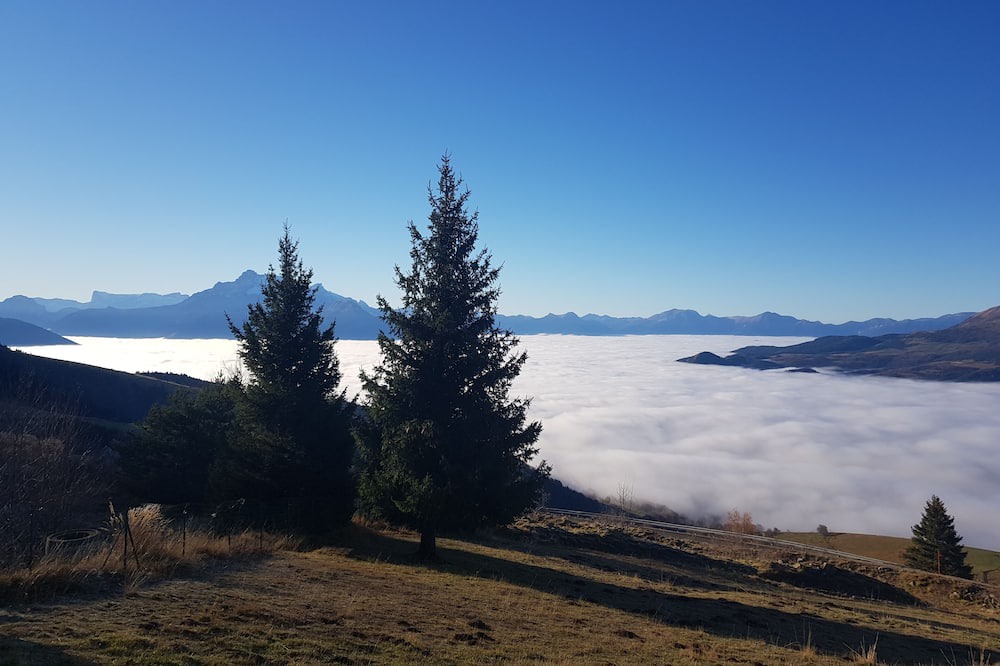 Photo of Outdoor in Saint-Honore