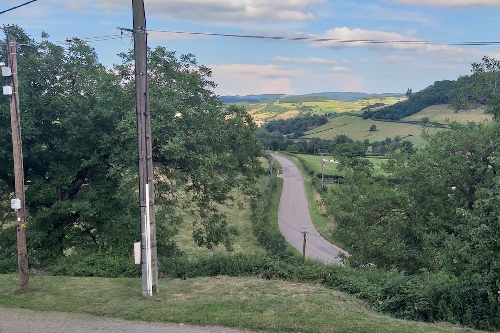 Photo of Outdoor in Saint-Pierre-le-Vieux