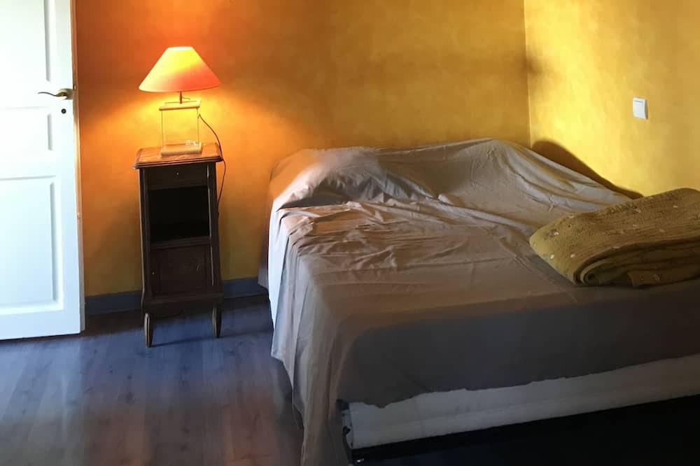 Photo of Bedroom in Saint-Pierre-le-Vieux