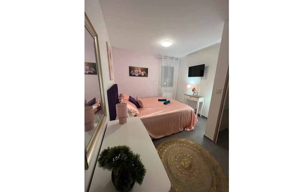 Photo of Bedroom in Genissieux