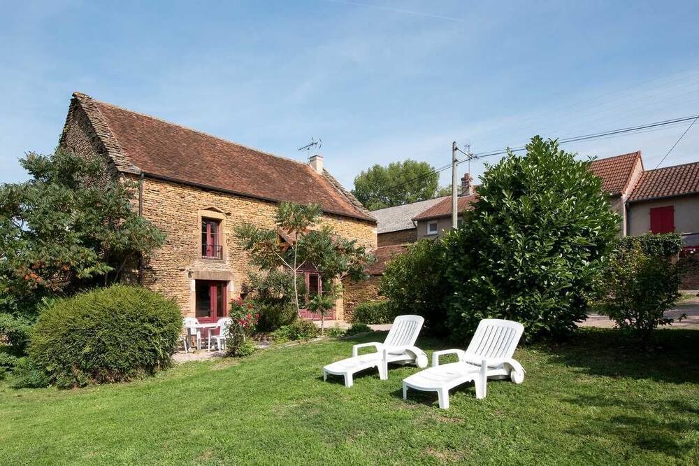 Photo of Outdoor in Ameugny