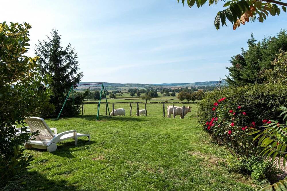 Photo of Outdoor in Ameugny
