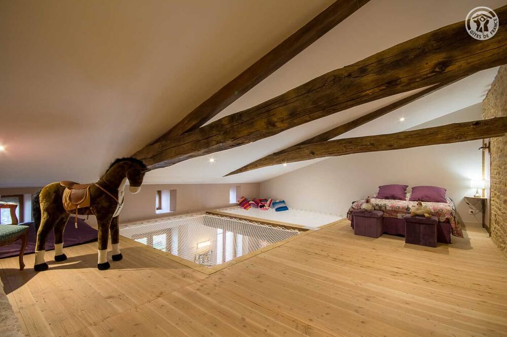 Photo of Livingroom in Solutre-Pouilly
