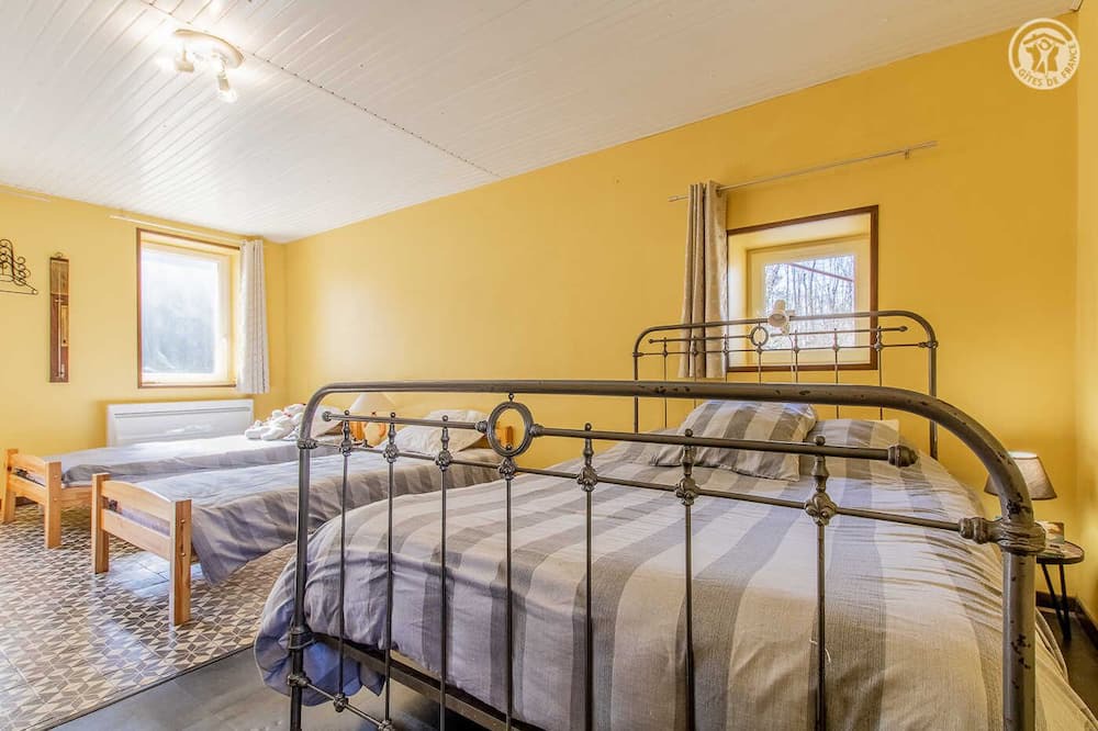 Photo of Bedroom in Marly-sous-Issy